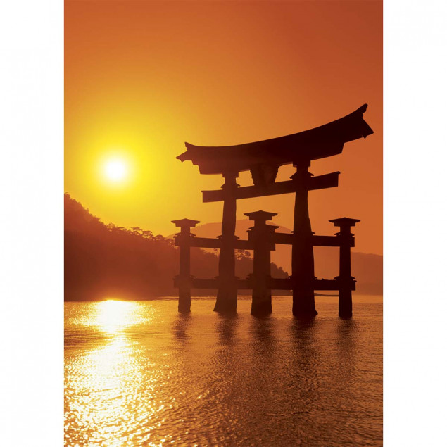 O-Torii Gate, Itsukushima Shrine, Miyajima, Japan O-Torii Gate, Itsukushima Shrine, Miyajima, Japan